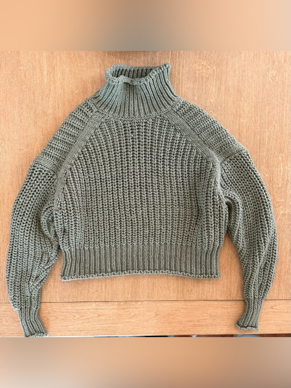 H&M Chunky Knit Turtleneck Sweater Sage Green Size Medium